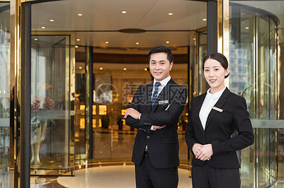 酒店管理與招待背景 卓越服務(wù)的雙翼